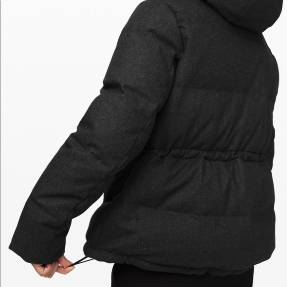 SOLD!!!! Lululemon wunder puffer wool size 4 - Picture 5 of 8